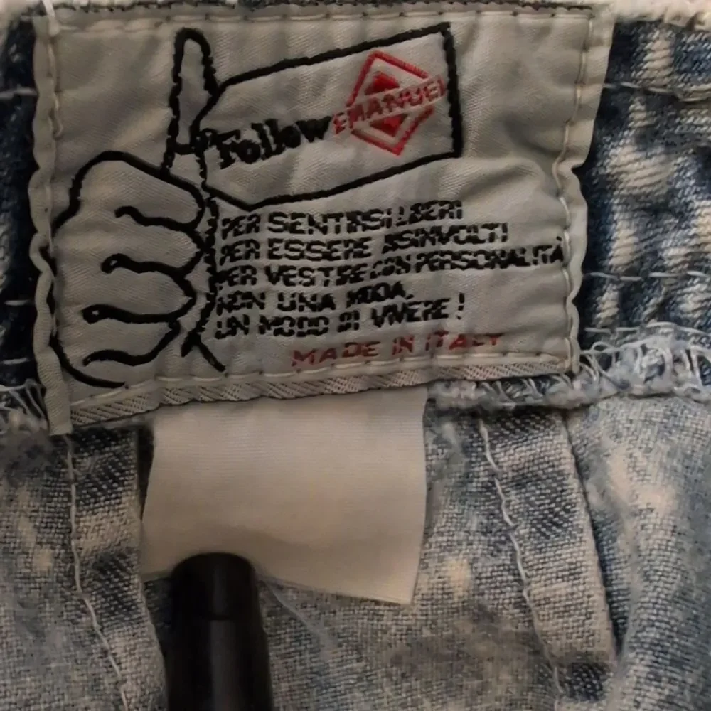 Vintage 80s women's acid wash denim skirt made‎ in Italy